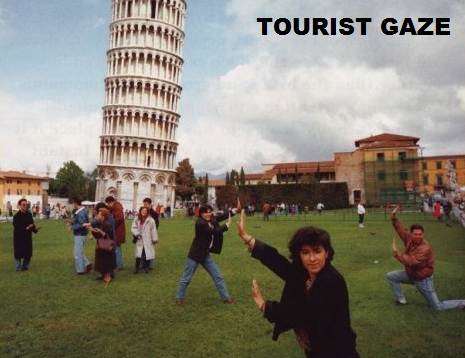 virtual tourist gaze
